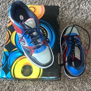 Youth Size 4 Heelys wheeled shoe navy blue and red